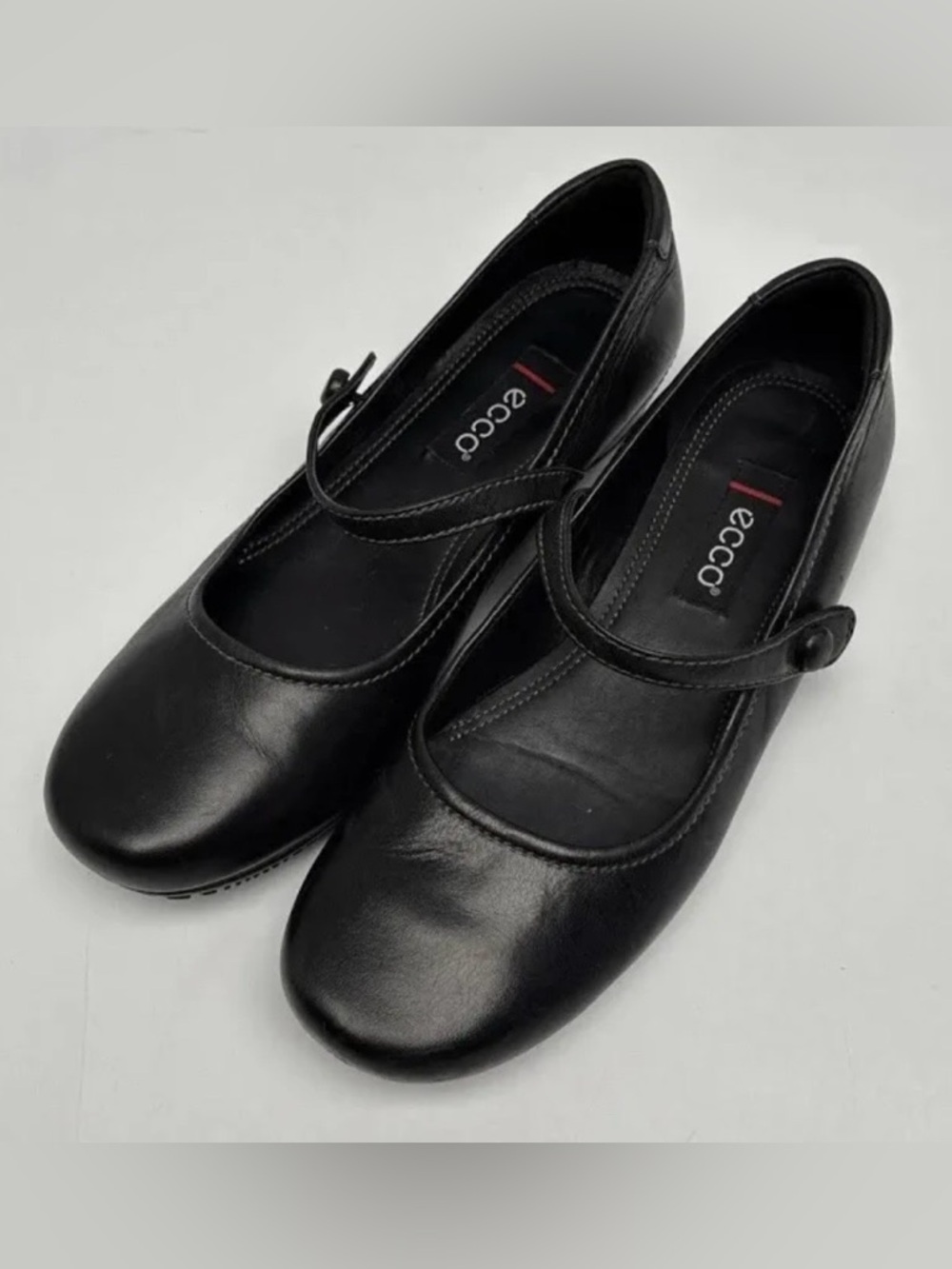 Womens black leather mary jane shoes by Ecco.